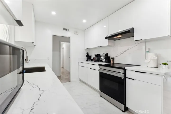 11121 Vinevale Street, Garden Grove, California 92841