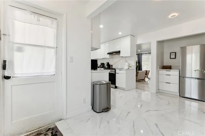 11121 Vinevale Street, Garden Grove, California 92841