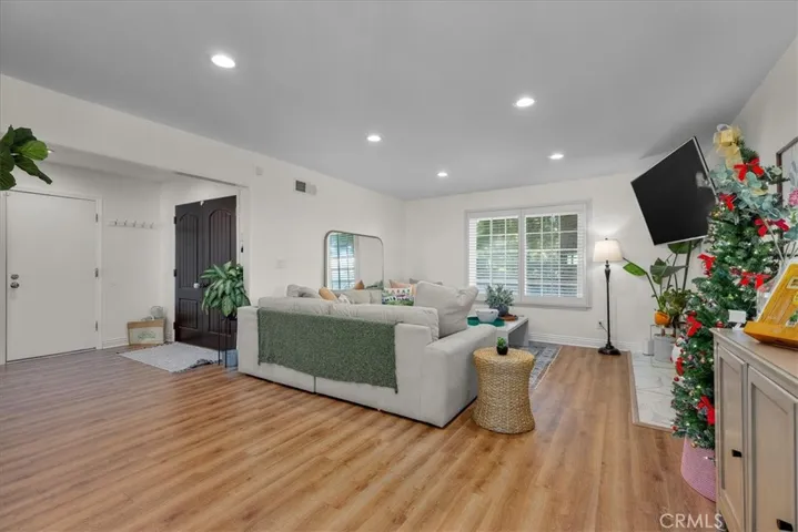 28717 Seamount Drive, Rancho Palos Verdes, California 90275