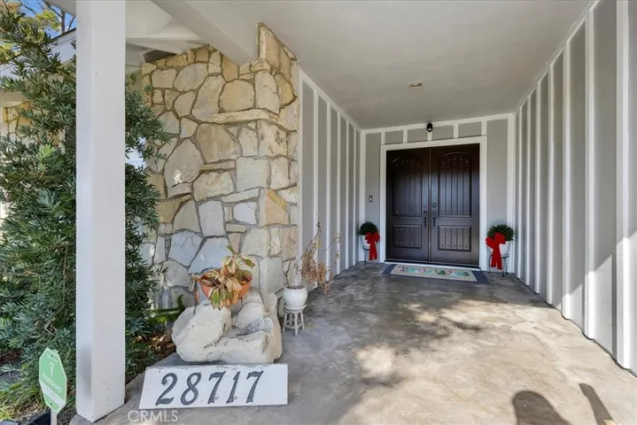 28717 Seamount Drive, Rancho Palos Verdes, California 90275