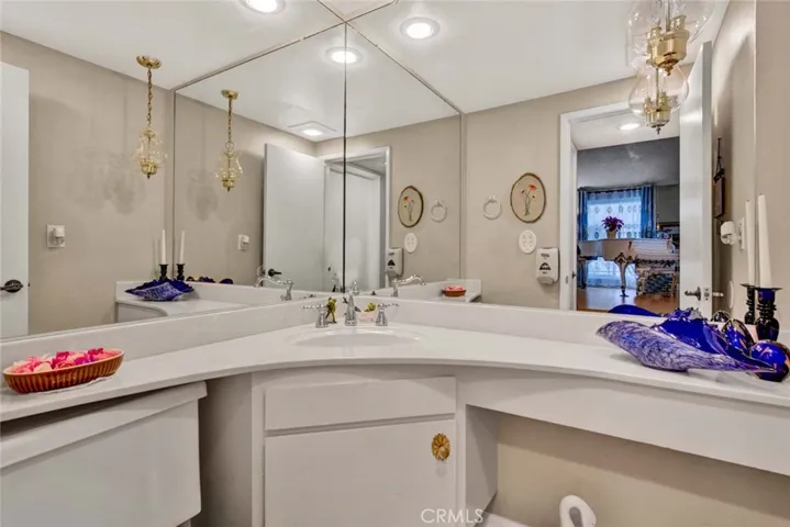 Downstairs half bathroom