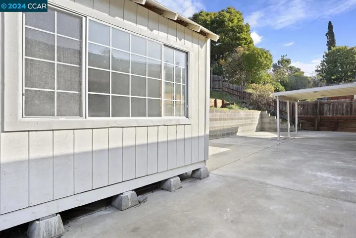 208 Dryden Drive, Vallejo, California 94591