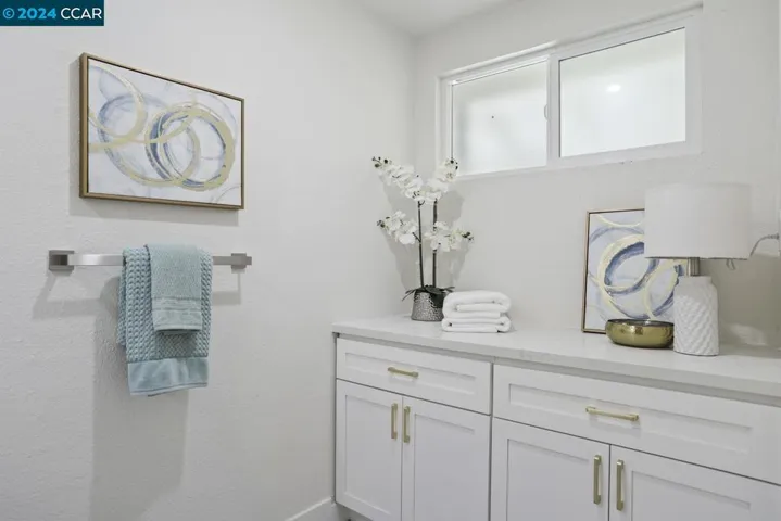 208 Dryden Drive, Vallejo, California 94591