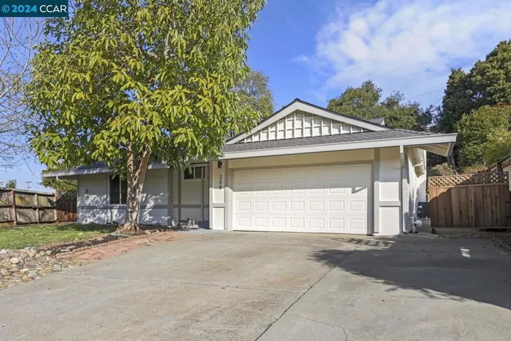 208 Dryden Drive, Vallejo, California 94591