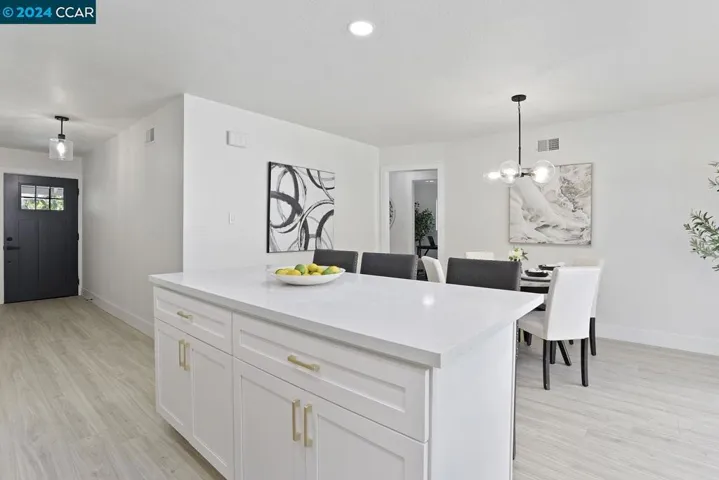 208 Dryden Drive, Vallejo, California 94591