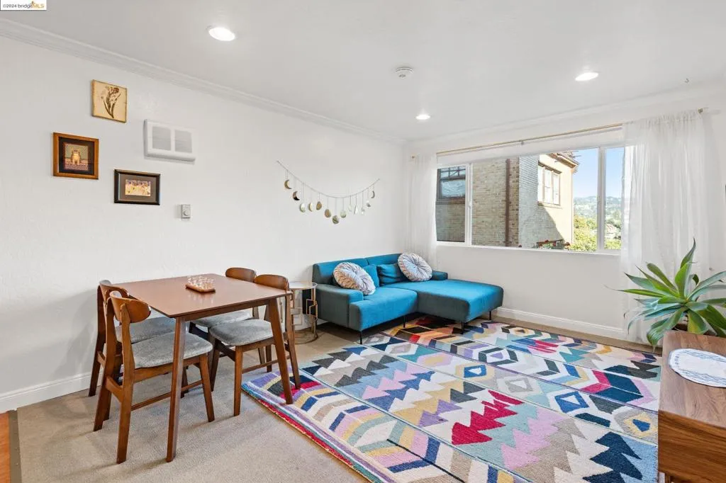 455 Crescent St 220, Oakland, California 94610 home-pic-3