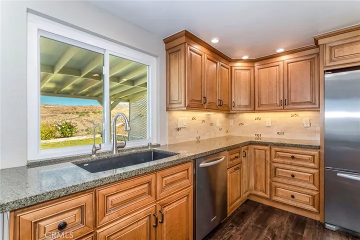 18711 Nadal Street, Canyon Country, California 91351