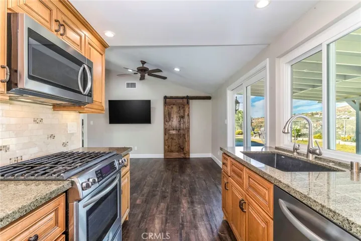 18711 Nadal Street, Canyon Country, California 91351