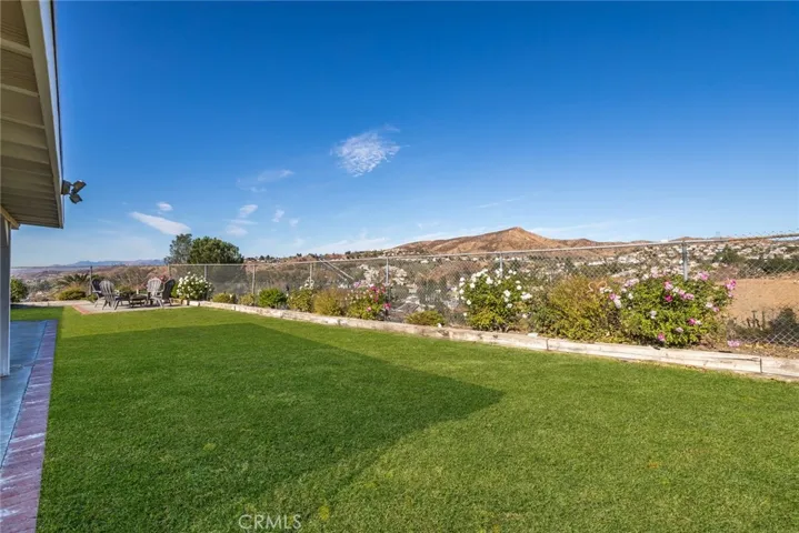 18711 Nadal Street, Canyon Country, California 91351