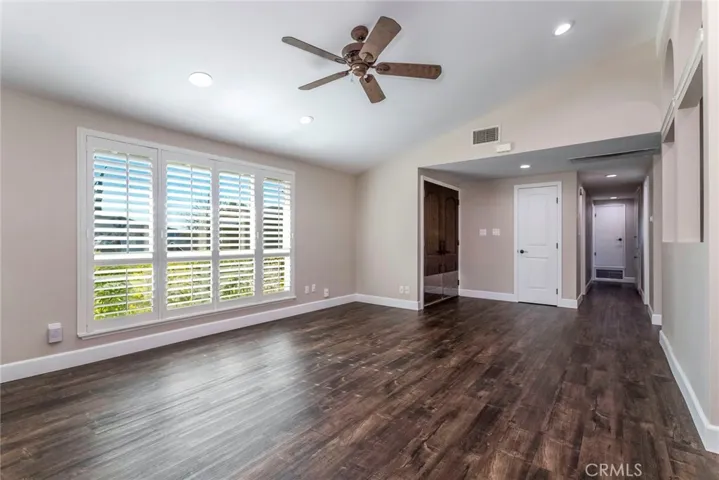 18711 Nadal Street, Canyon Country, California 91351