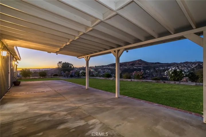 18711 Nadal Street, Canyon Country, California 91351
