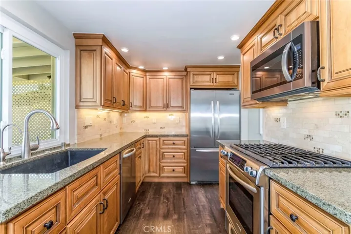 18711 Nadal Street, Canyon Country, California 91351