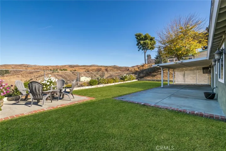 18711 Nadal Street, Canyon Country, California 91351
