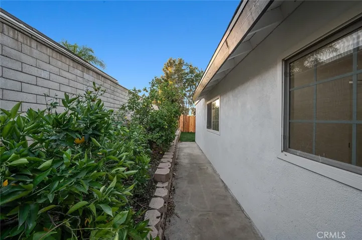 6111 Stonehurst, Yorba Linda, California 92886