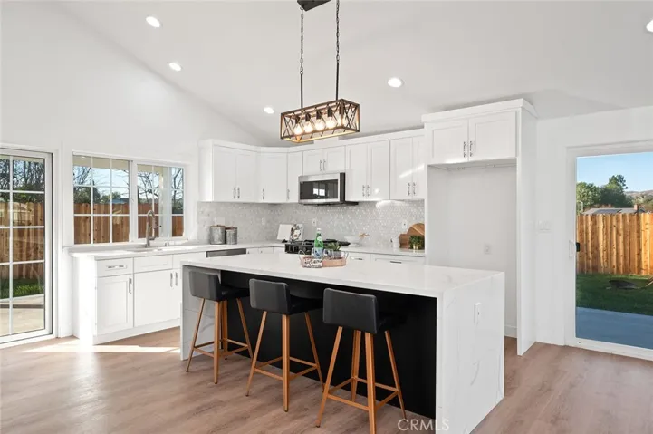 6111 Stonehurst, Yorba Linda, California 92886