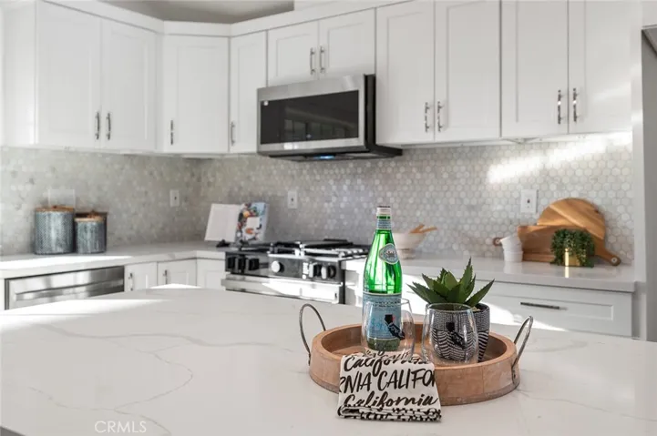 6111 Stonehurst, Yorba Linda, California 92886