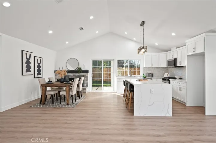 6111 Stonehurst, Yorba Linda, California 92886