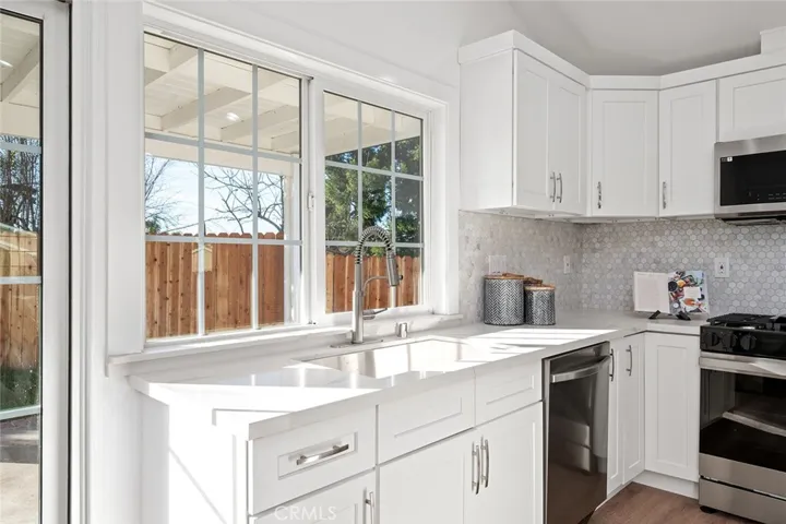 6111 Stonehurst, Yorba Linda, California 92886