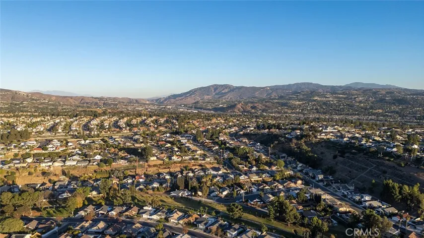 6111 Stonehurst, Yorba Linda, California 92886