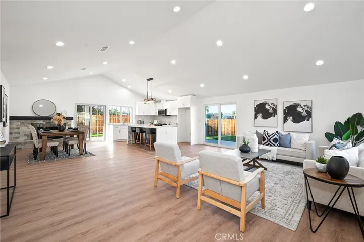 6111 Stonehurst, Yorba Linda, California 92886