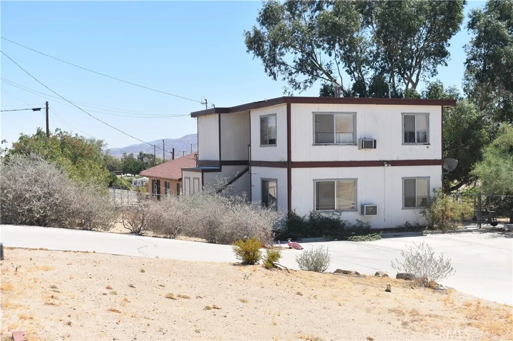 61979 Begonia Place, Joshua Tree, California 92252 home-pic-2