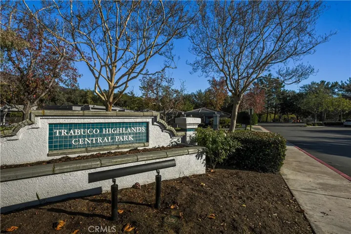 21455 Birdhollow Drive, Rancho Santa Margarita, California 92679