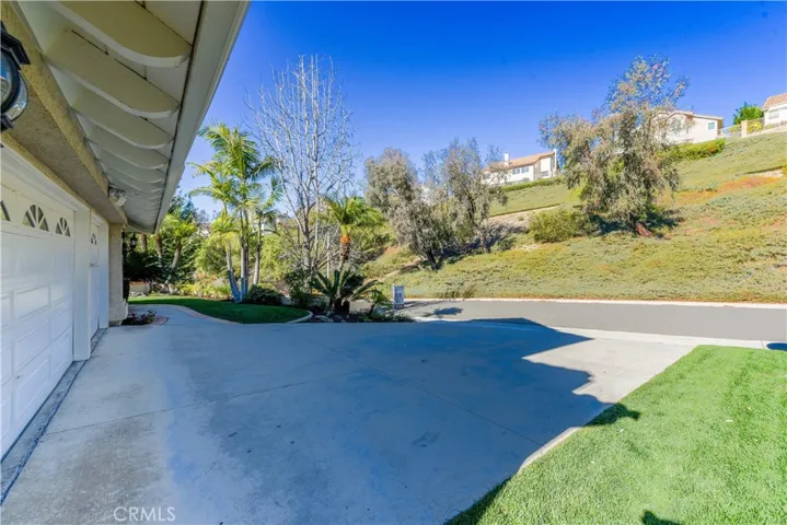 21455 Birdhollow Drive, Rancho Santa Margarita, California 92679