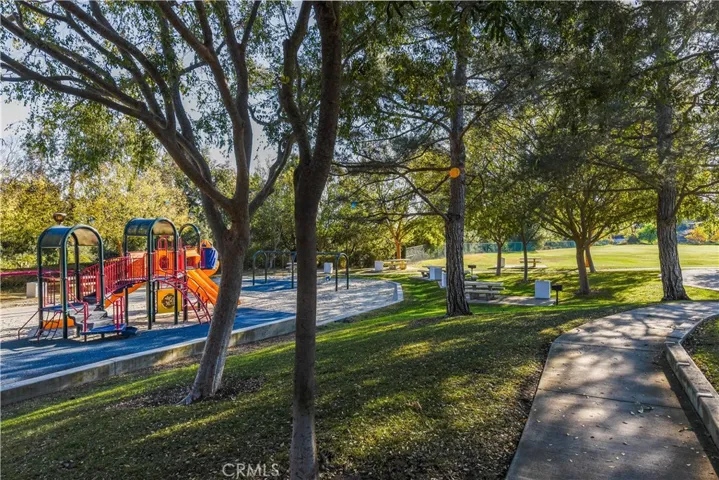 21455 Birdhollow Drive, Rancho Santa Margarita, California 92679