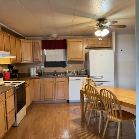 9391 California Ave 66, Riverside, California 92503