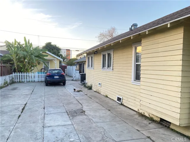 2485 Pasadena Avenue, Long Beach, California 90806