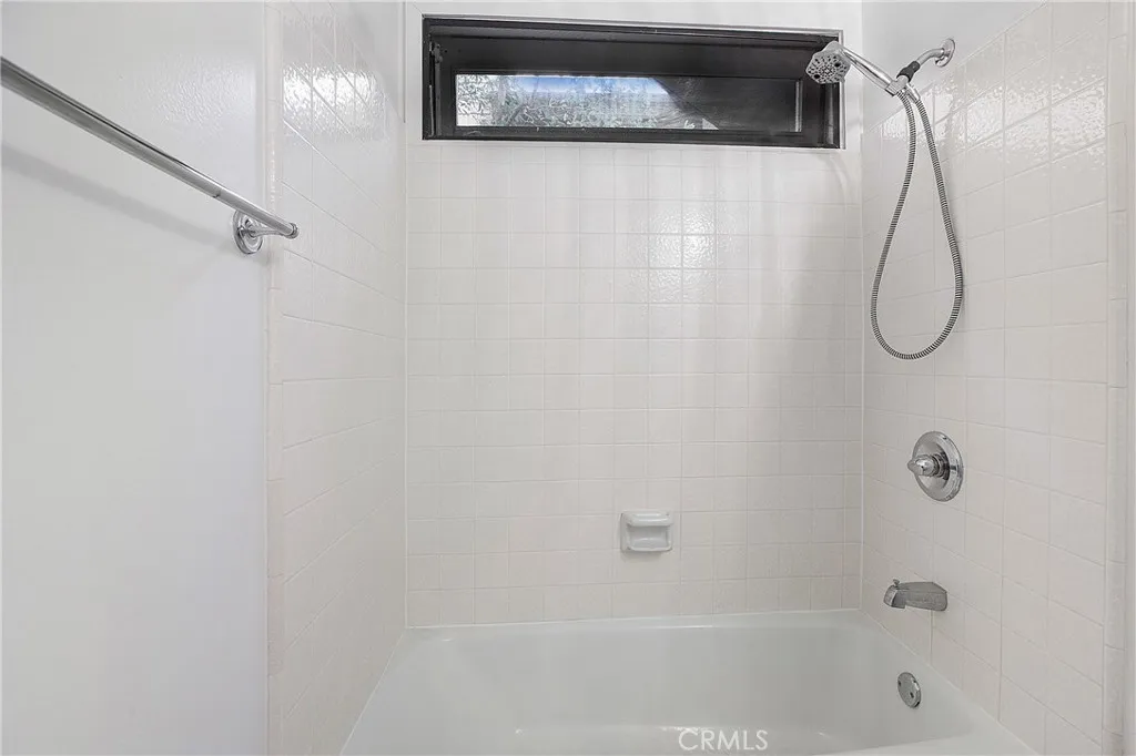 253 Fairview Street, Laguna Beach, California 92651 home-pic-11