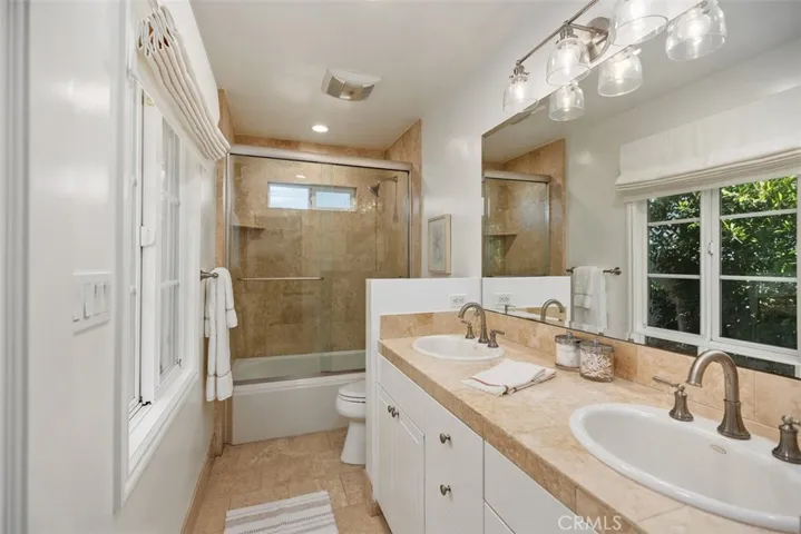 222 Lillian Place, Costa Mesa, California 92627