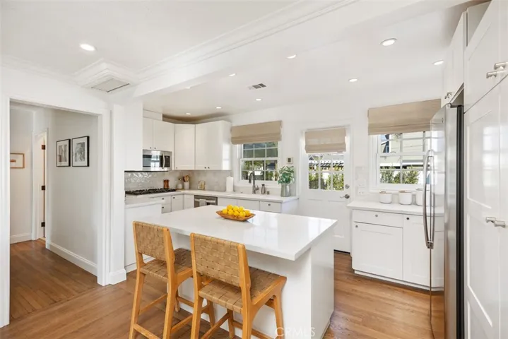 222 Lillian Place, Costa Mesa, California 92627