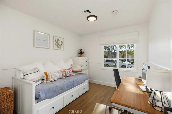 222 Lillian Place, Costa Mesa, California 92627