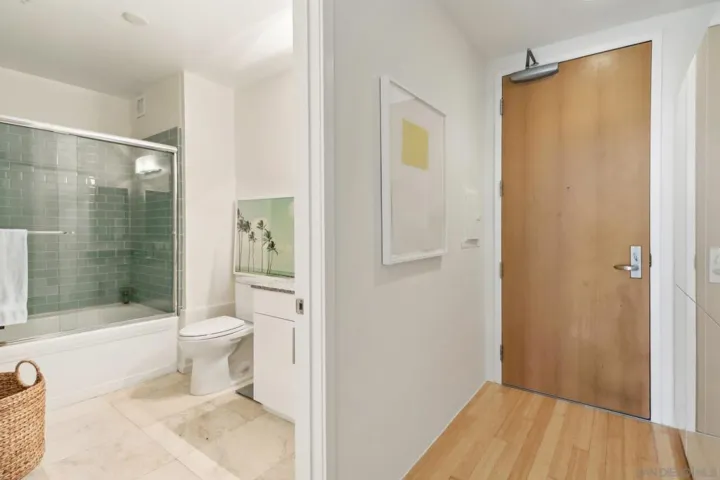 1025 Island Ave 709, San Diego, California 92101