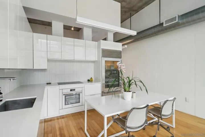 1025 Island Ave 709, San Diego, California 92101