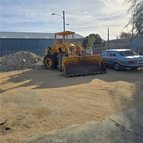 5041 Columbia Way, Lancaster, California 93536