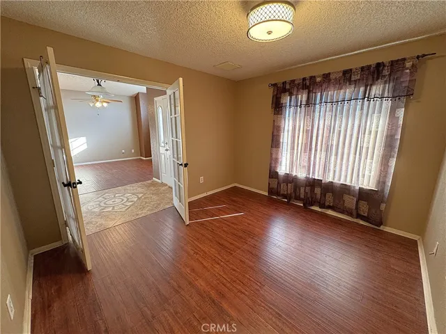 28180 Cochise Avenue, Barstow, California 92311