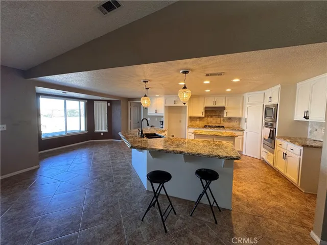 28180 Cochise Avenue, Barstow, California 92311