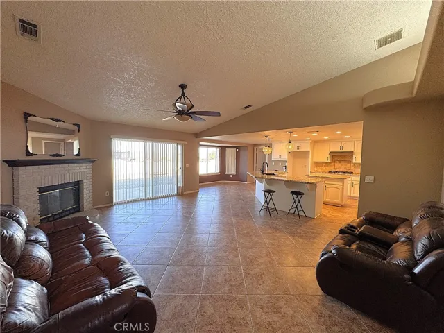 28180 Cochise Avenue, Barstow, California 92311