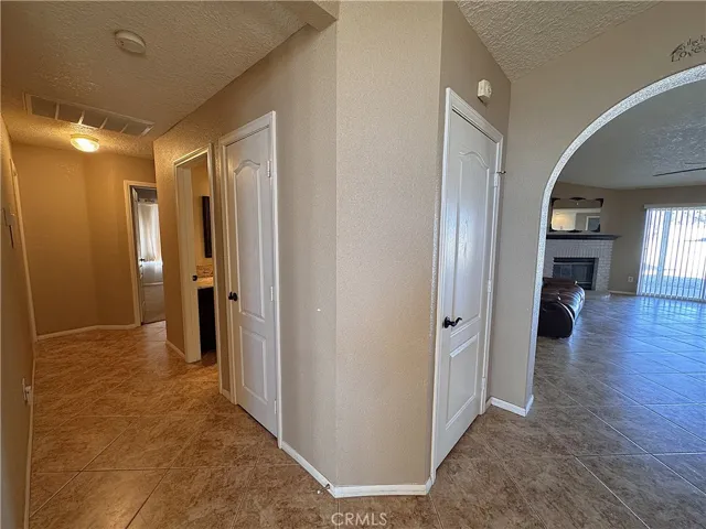 28180 Cochise Avenue, Barstow, California 92311