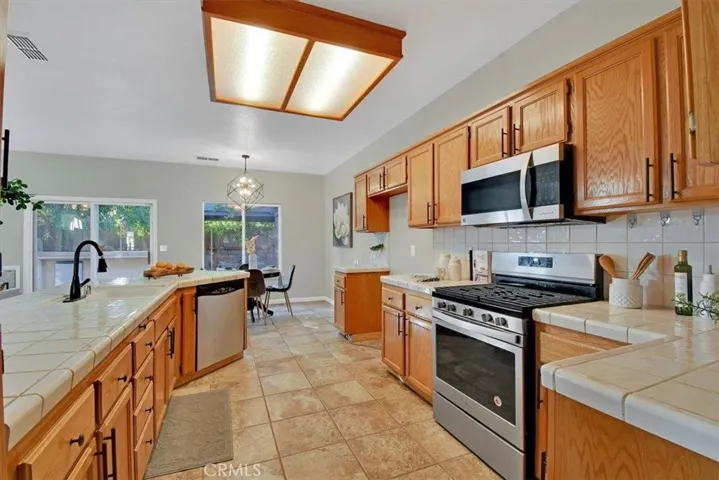1362 Jamie Drive, Yuba City, California 95993