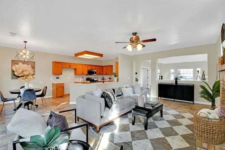 1362 Jamie Drive, Yuba City, California 95993