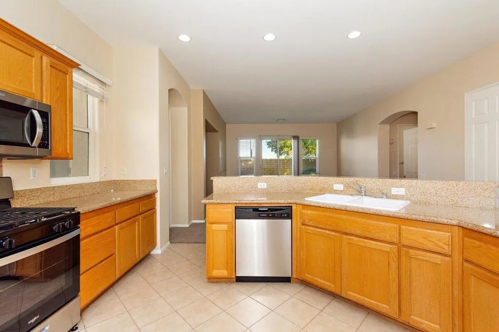 49030 Barrymore Street, Indio, California 92201 home-pic-8