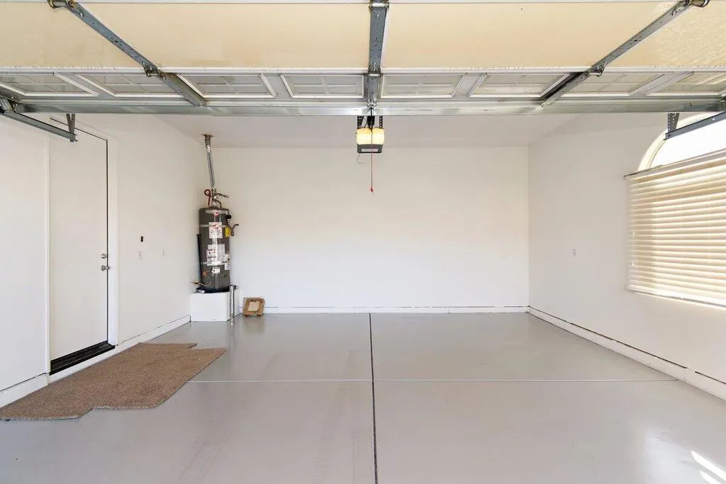 49030 Barrymore Street, Indio, California 92201 home-pic-32
