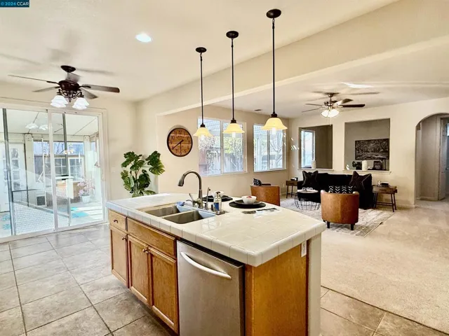 3017 Roslyn Dr, Modesto, California 95355