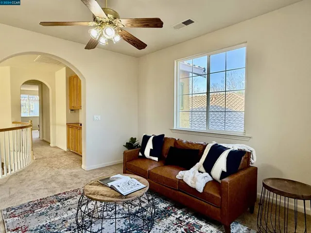 3017 Roslyn Dr, Modesto, California 95355