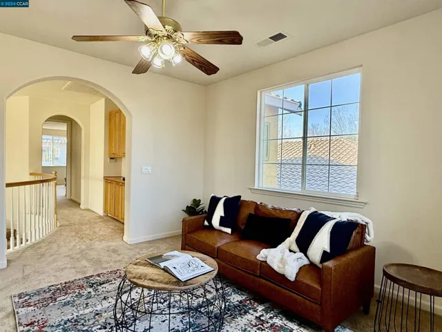 3017 Roslyn Dr, Modesto, California 95355
