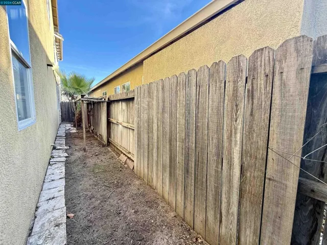 3017 Roslyn Dr, Modesto, California 95355