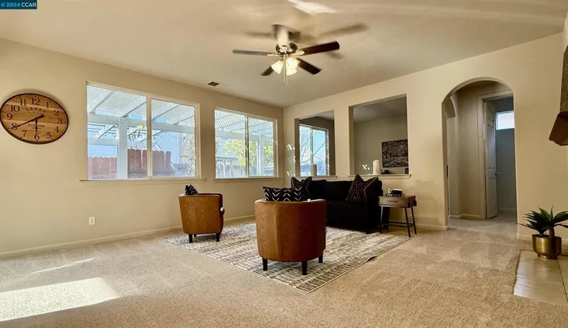 3017 Roslyn Dr, Modesto, California 95355